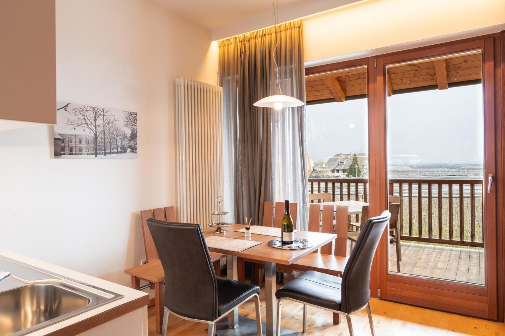 St. Ulrichhof Apartment Лана Екстериор снимка