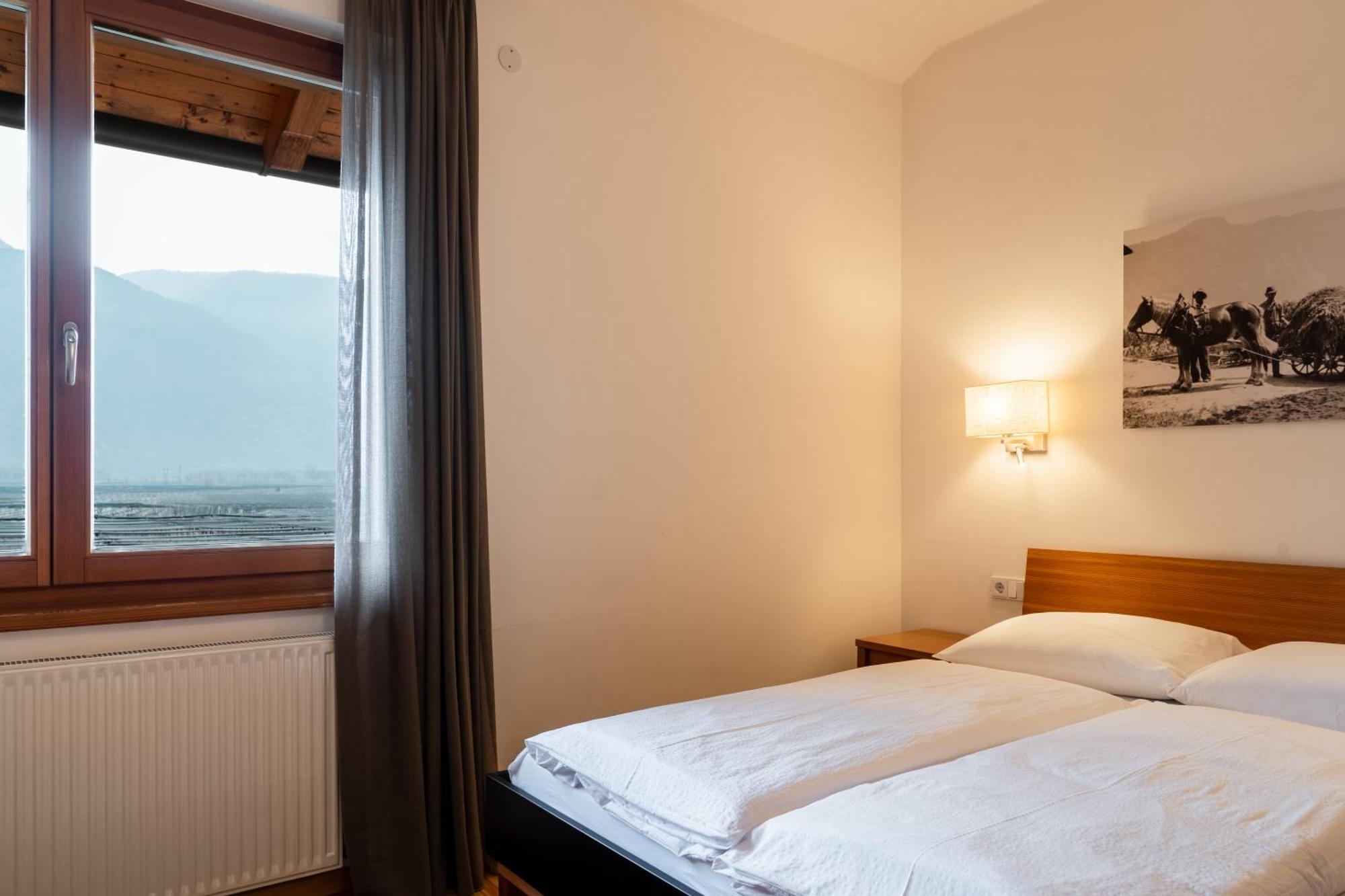 St. Ulrichhof Apartment Лана Екстериор снимка